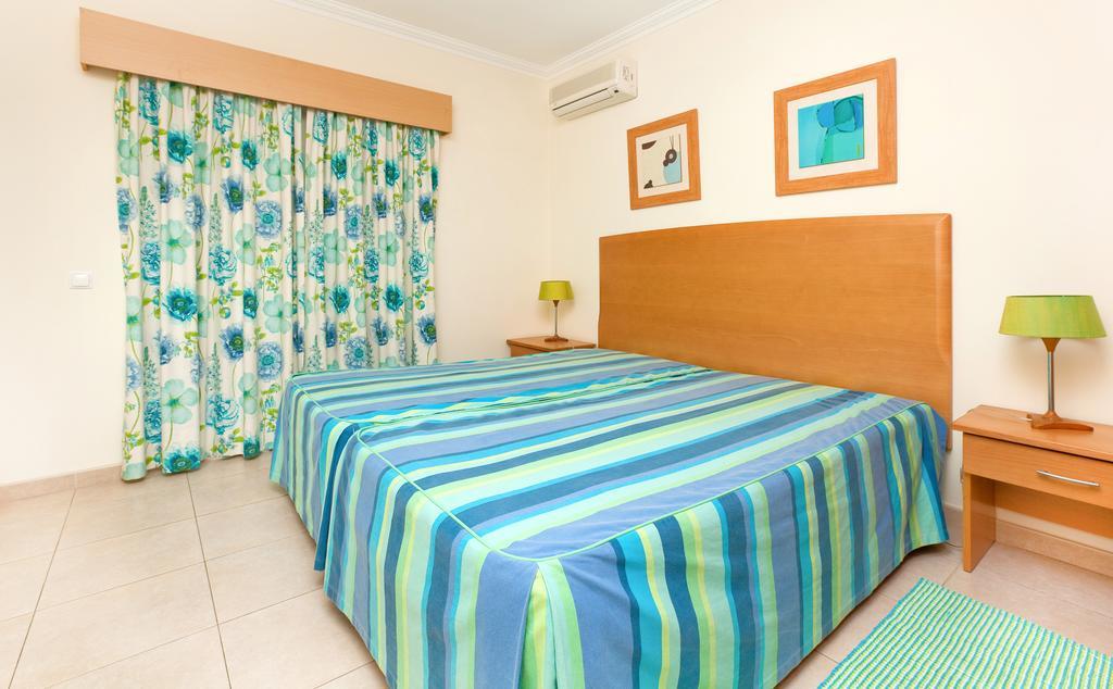 Urban Flamingo Residence Портиман Номер фото